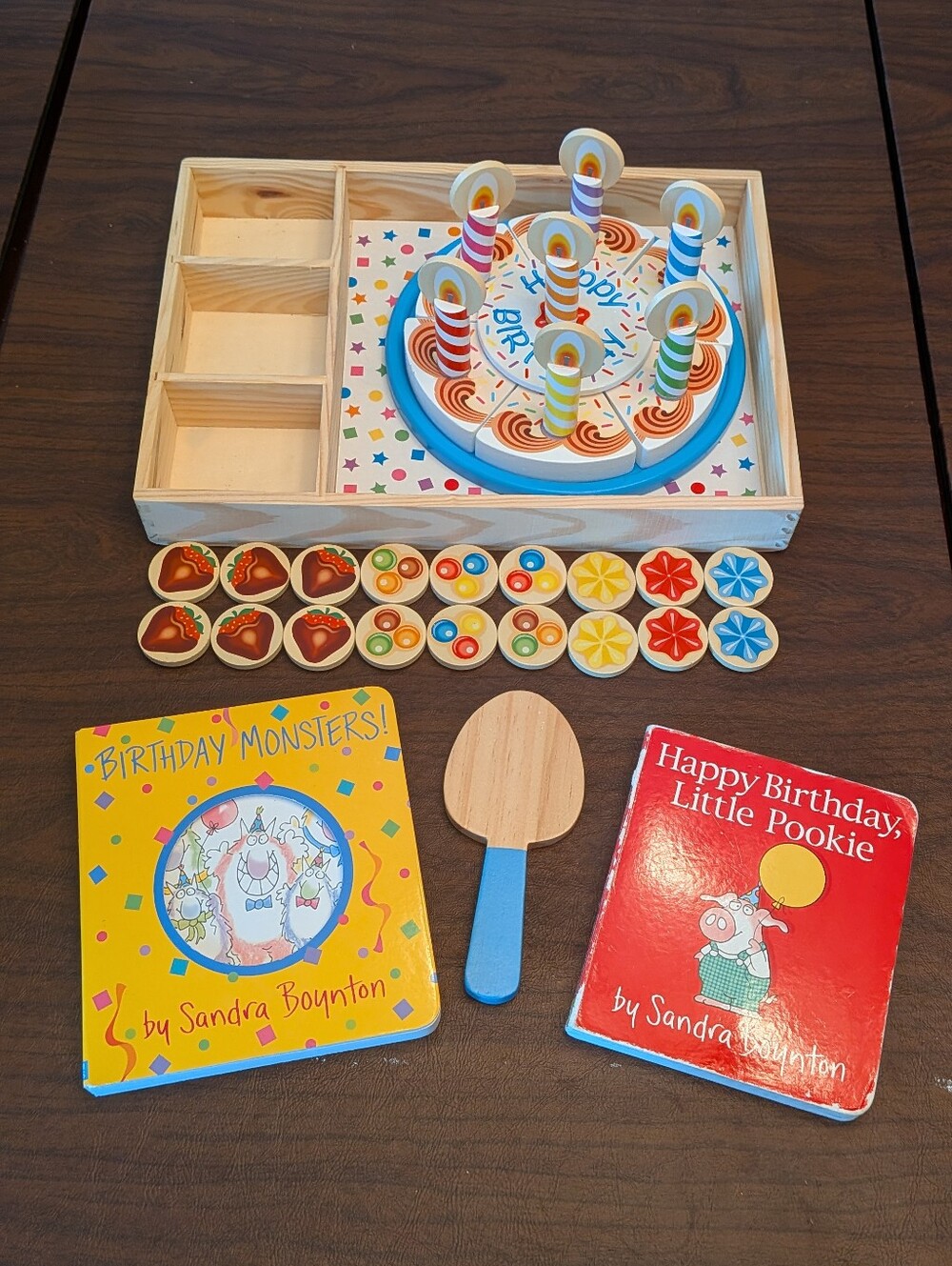 Melissa & Doug New Wooden Birthday Cake Playset and Books Sandra Boynton